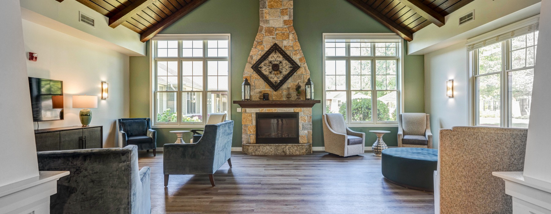 Living room with fireplace and sofas